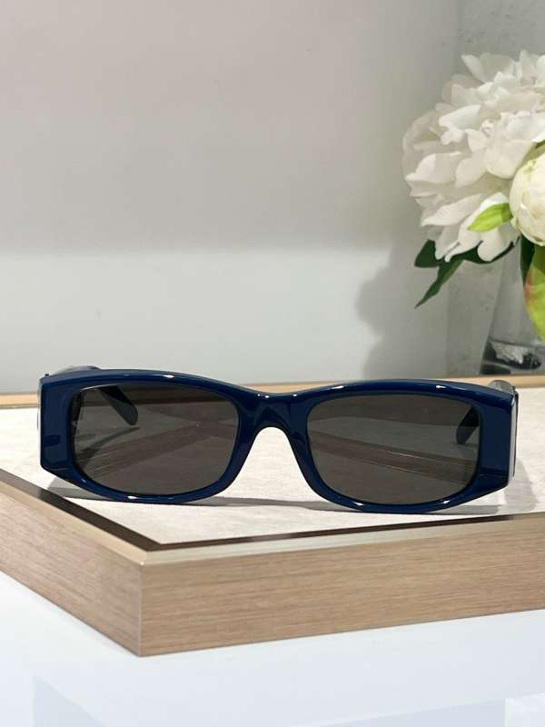 Picture of Palm Angels Sunglasses _SKUfw55708211fw